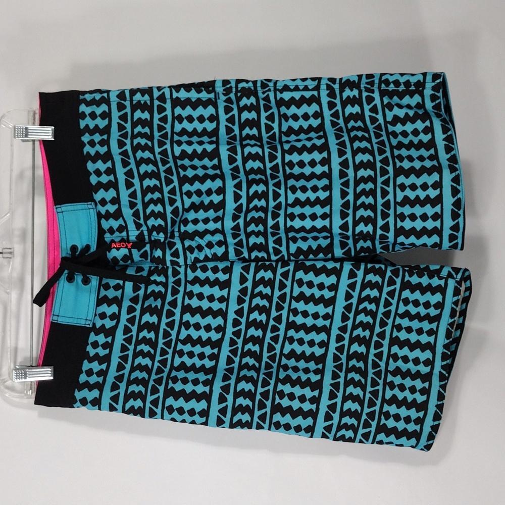 AE American Eagle Outfitters Board Shorts  tribal print size Small